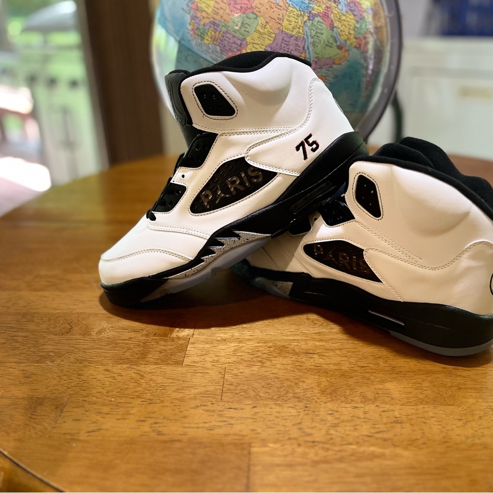Paris Saint-Germain x Air Jordan 5 Retro
